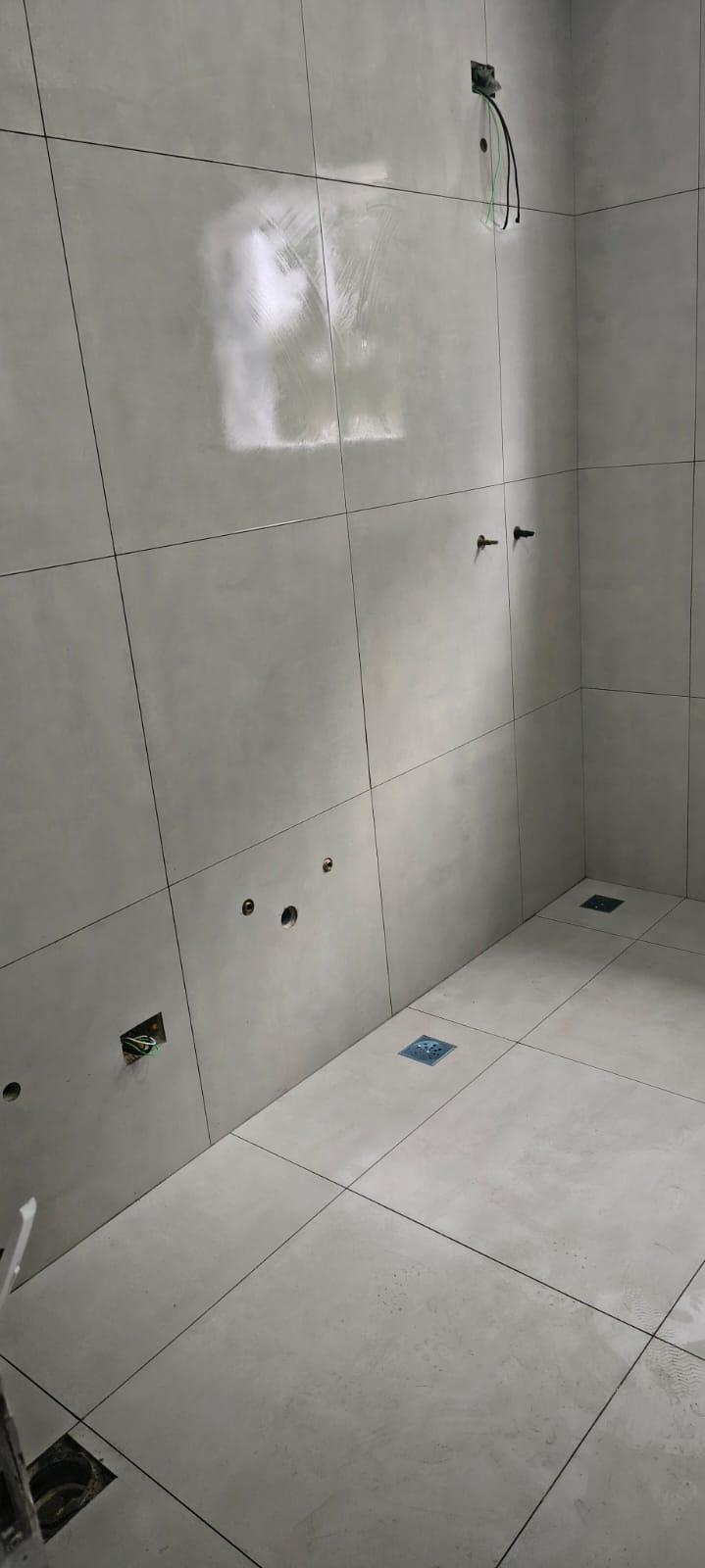 Piso porcelanato em ambiente interno